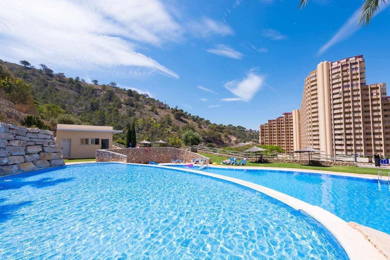 High Rise Apartment On The 39Th Floor With Private Terrace And Sea Views Benidorm Exterior foto
